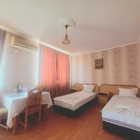 Хотел Kibor