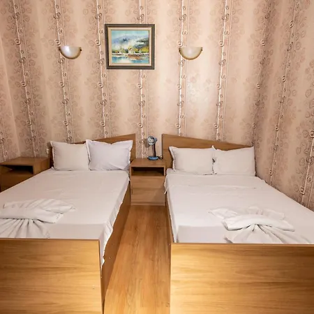 Kibor Hotel 2*