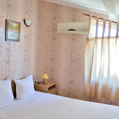 Kibor Hotel 2*